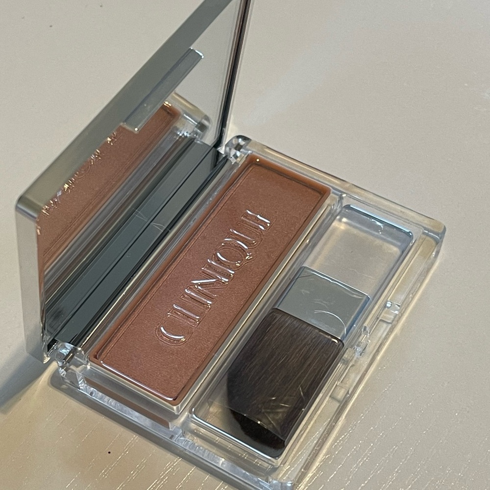 Clinique Blush Aglow